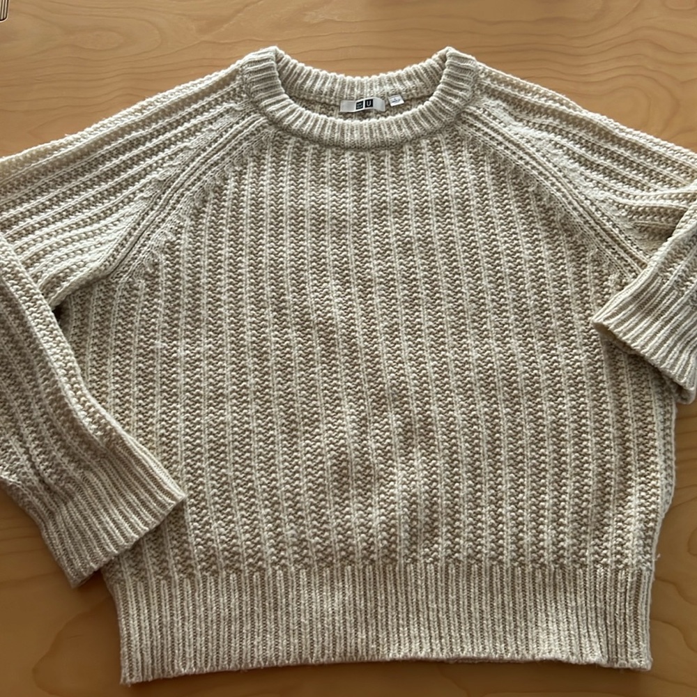 Uniqlo U sweater /L